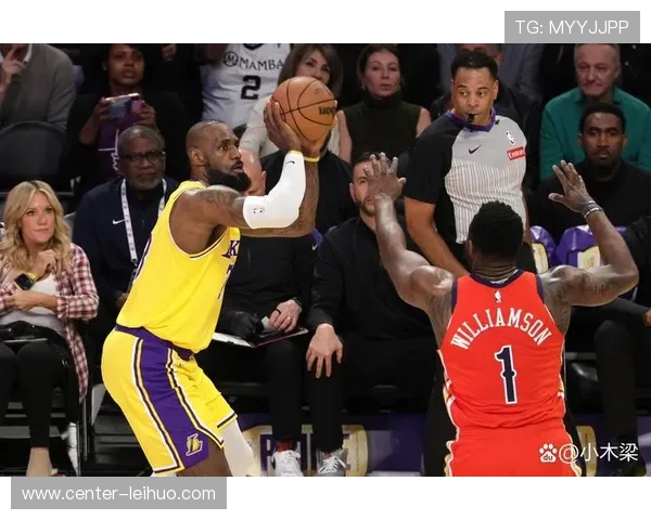 浓眉复出助湖人逆转鹈鹕 詹姆斯状态回暖贡献关键数据